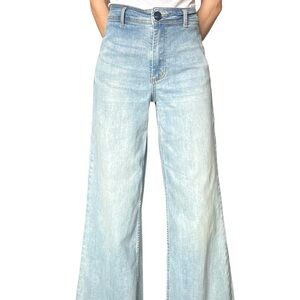 O A T New York Women’s Wide Leg Light Blue Jeans w/ Brown Stitching- Size 27